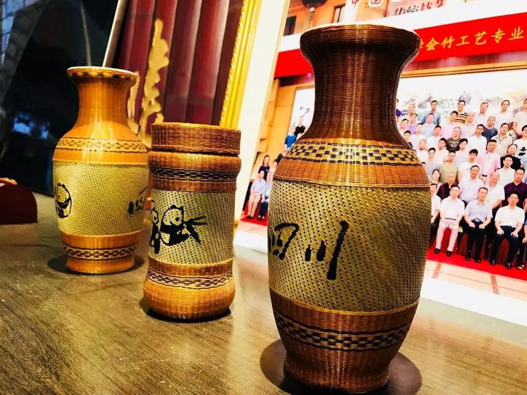巴山特色民俗文化創(chuàng)意產(chǎn)品-竹編.jpg
