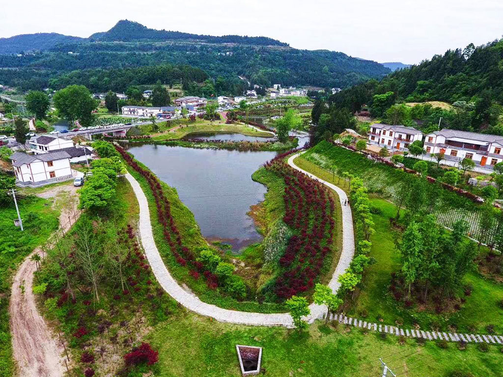 五龍村田園生活小鎮(zhèn).jpg