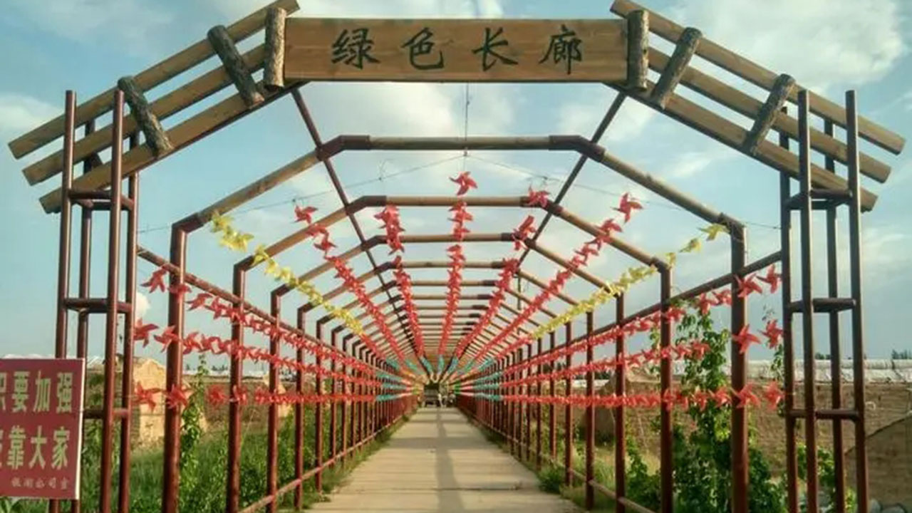 銀湖沙漠生態(tài)園.jpg