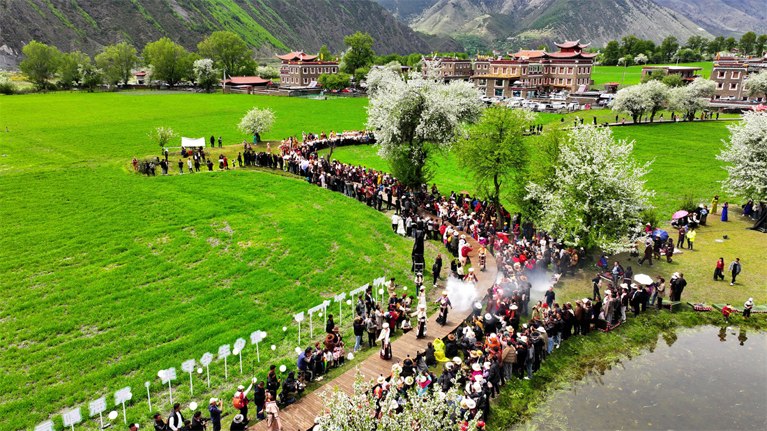 康定市2024年第二屆貢嘎海棠觀光攝影季現(xiàn)場(chǎng).jpg