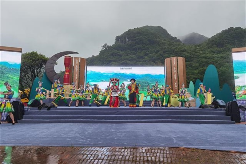 旅游節(jié)開幕式現場 旅游節(jié)開幕式現場.jpg