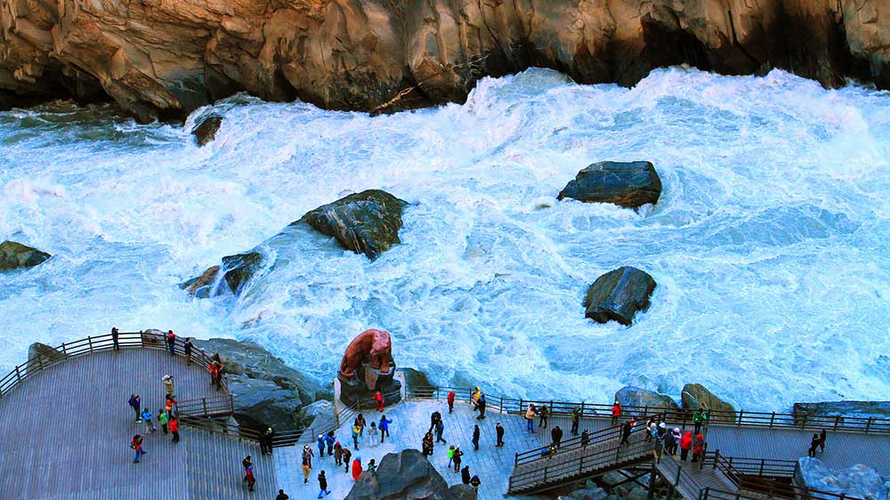 云南：迪慶文化旅游行業(yè)產(chǎn)教融合共同體成立大會(huì)召開，推動(dòng)迪慶文化旅游產(chǎn)業(yè)發(fā)展！