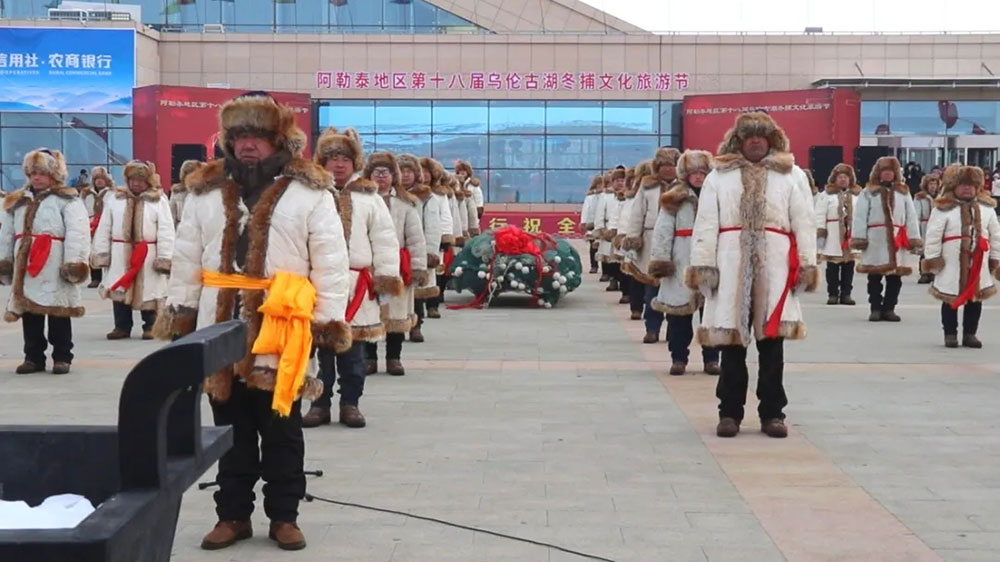 新疆：阿勒泰地區(qū)第十八屆烏倫古湖冬捕文化旅游節(jié)開幕，進(jìn)一步推動(dòng)冬季旅游高質(zhì)量發(fā)展！